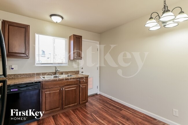 Building Photo - 208 Valley Forge Ave