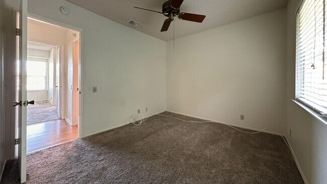 Building Photo - 6064 Laura Ln
