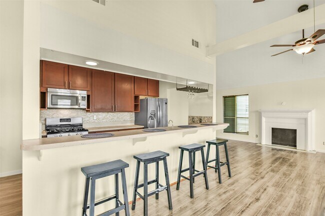 Building Photo - 1073 Redfish St