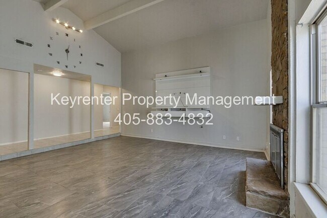Building Photo - 6913 Fawn Canyon Dr