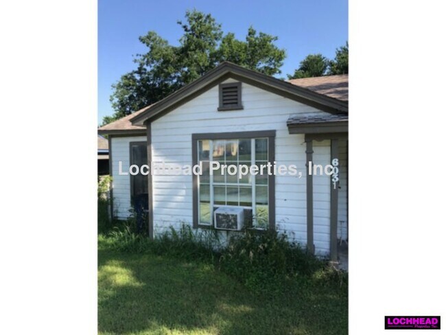 Primary Photo - 1 bedroom duplex!!!! Dallas!