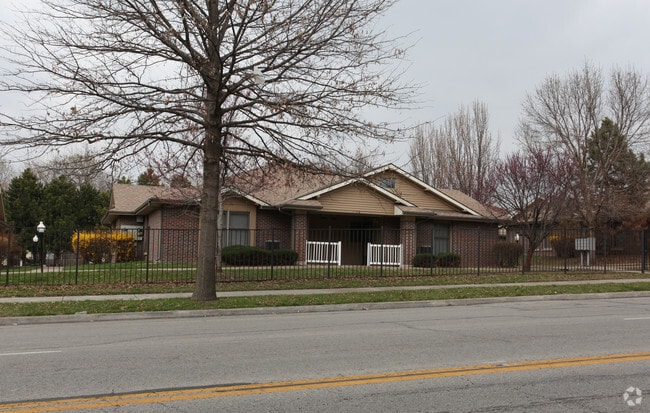 Primary Photo - The Villas