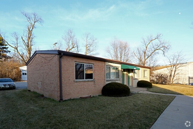 Building Photo - Olivette Terrace