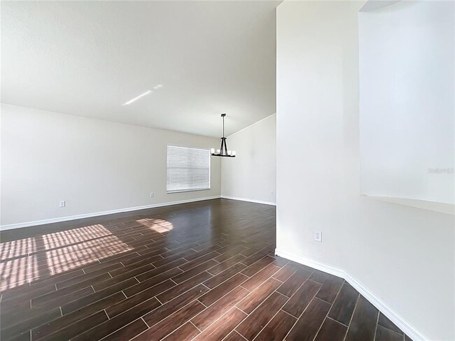 Building Photo - 1045 Willow Branch Dr
