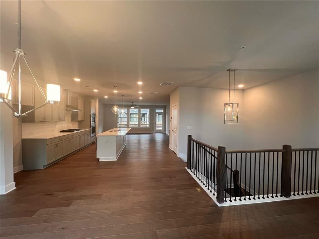 Building Photo - 1220 Waterfall Ct