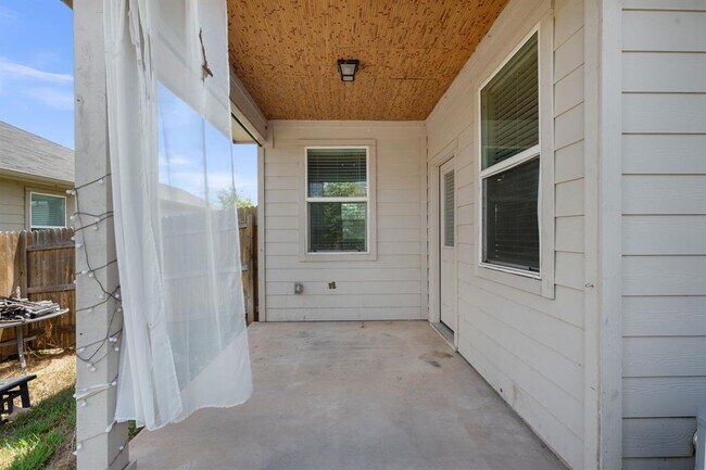 Building Photo - 15200 Harkness Pass