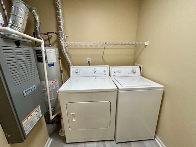 Building Photo - COMING SOON!!  Stylish 2 Bedroom, 2 Bath C...