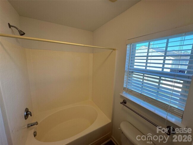 Building Photo - 12069 Stratfield Pl Cir