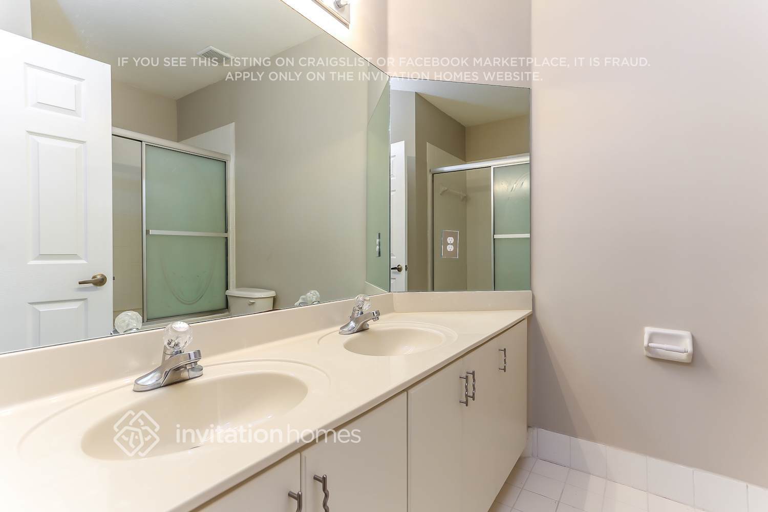 Building Photo - 11883 SW 152nd Ct