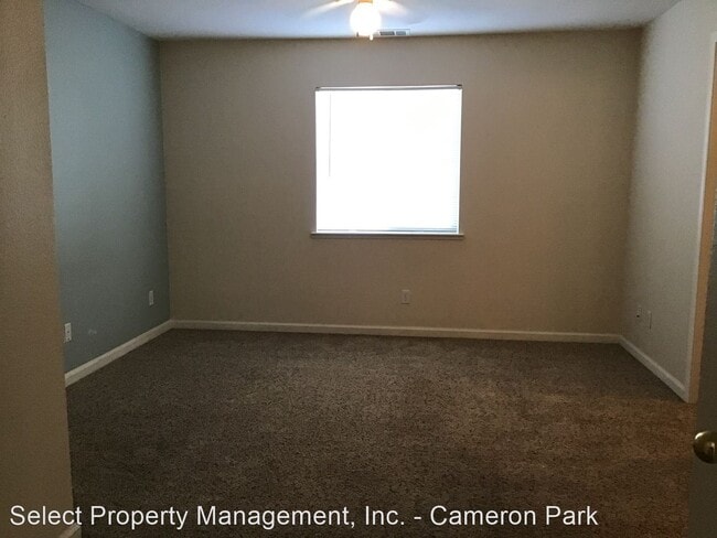 Building Photo - 3 br, 2.5 bath House - 4006 Wimbledon Drive