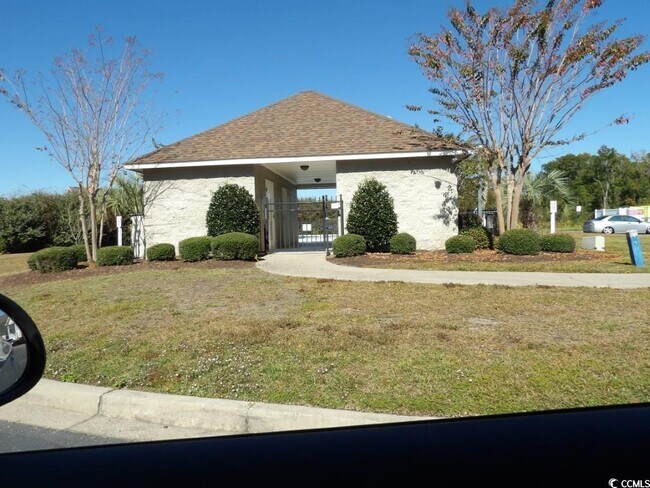 Building Photo - 113 Butkus Dr