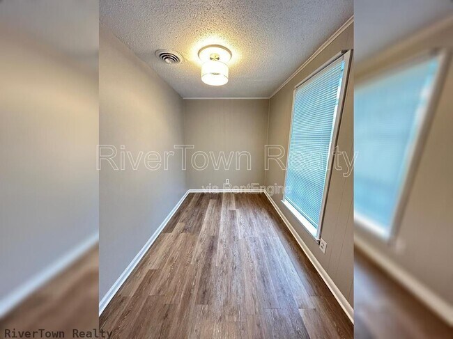 Building Photo - 1176 Railton Rd