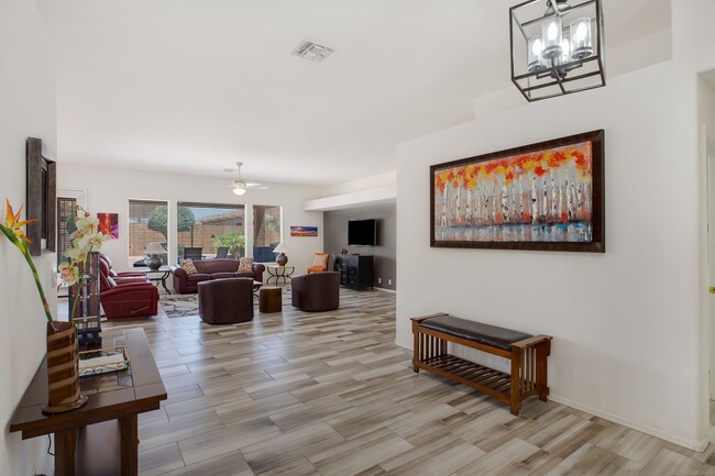 Building Photo - Great Furnished  Rental in Augusta Ranch f...