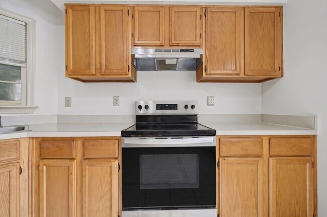 Building Photo - 109 Larkspur Hollow