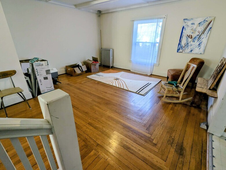 Building Photo - 136 Judd Falls Rd