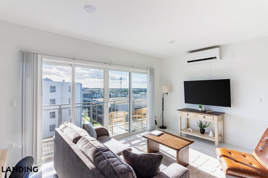 Building Photo - 25850 SW 140th Ct