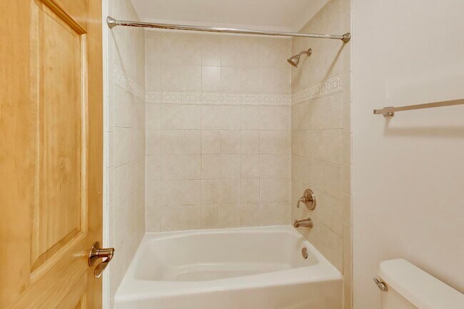 Building Photo - 2951 Old Glory Dr