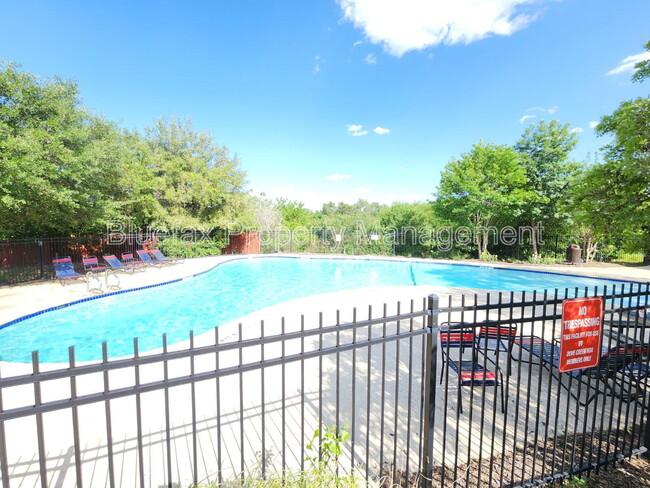 Building Photo - 11423 Sea Gull Ct