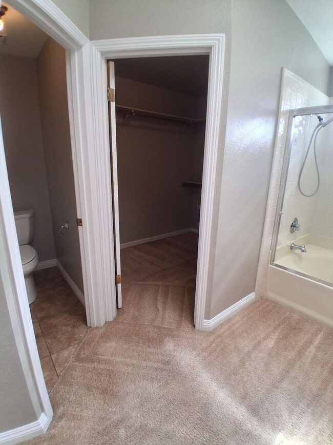 Building Photo - Beautiful Single-Story Home in Pheasant Run – Move-In Ready!