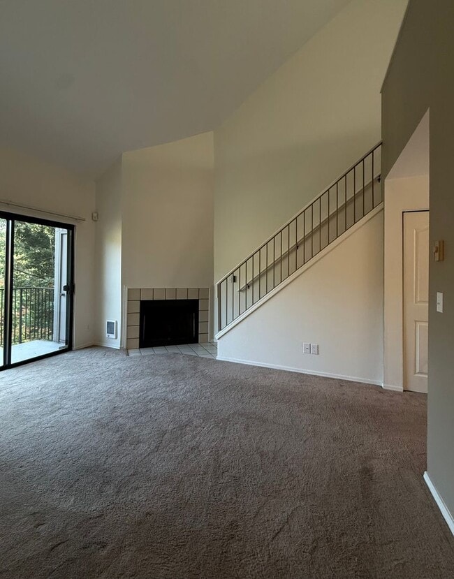 Building Photo - 4000 Carman Dr