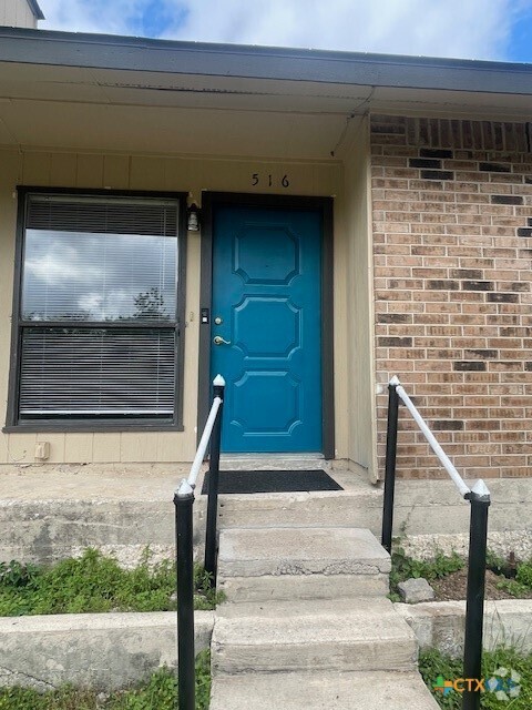 Building Photo - 516 Kellys Way