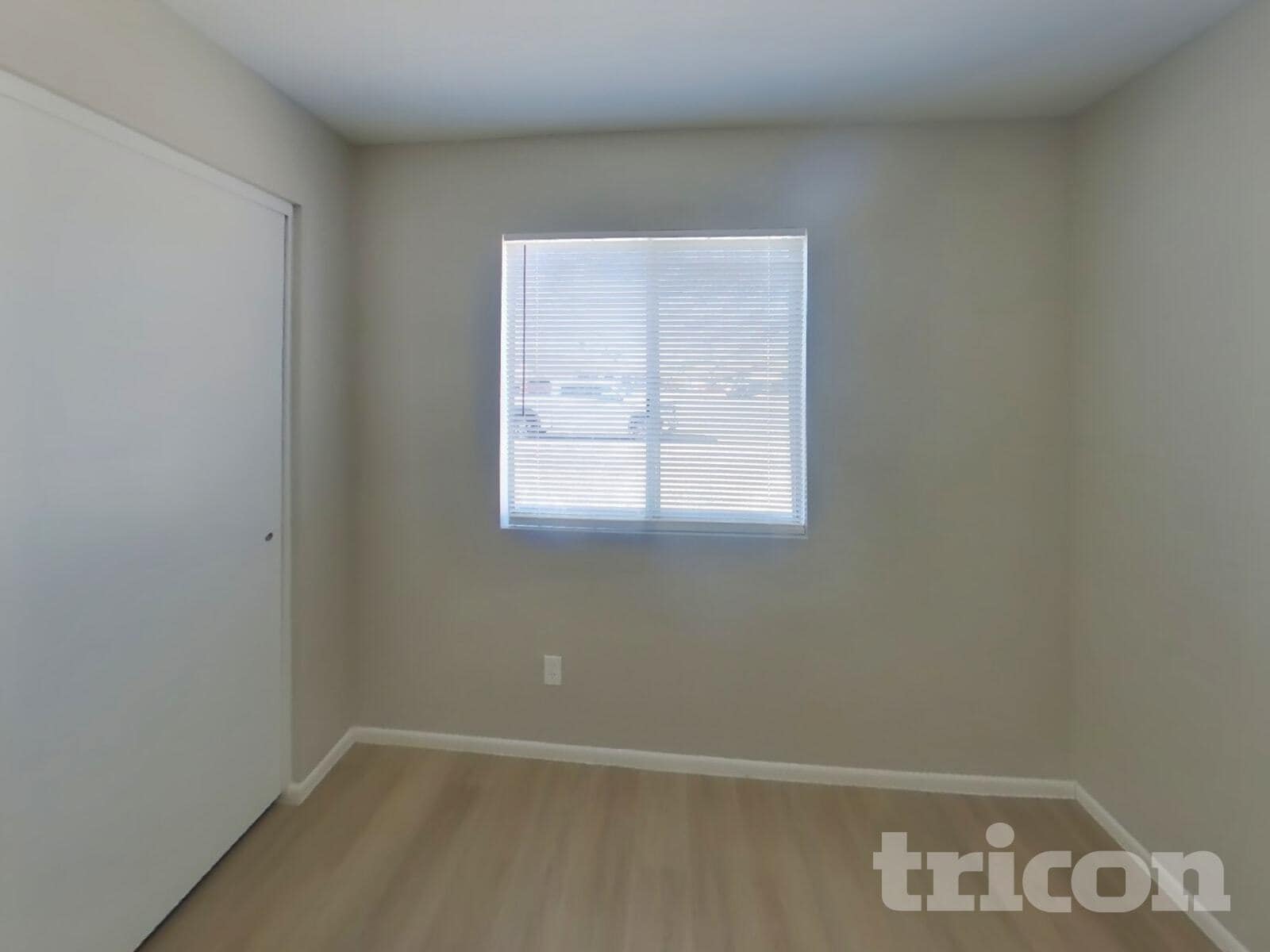 Building Photo - 10921 W Turney Ave
