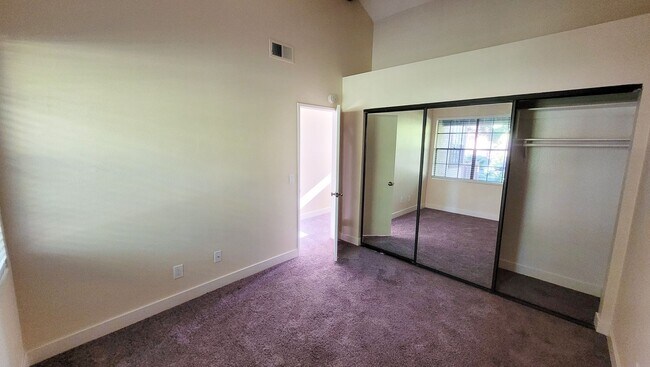 Building Photo - 2 Bed 1.5 Bath Gated Two Story Apartment I...