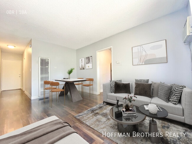 Building Photo - 5555 Carlton Way