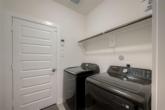 Building Photo - 15202 N Heron Heights Way