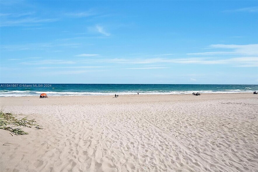 Building Photo - 1340 S Ocean Blvd