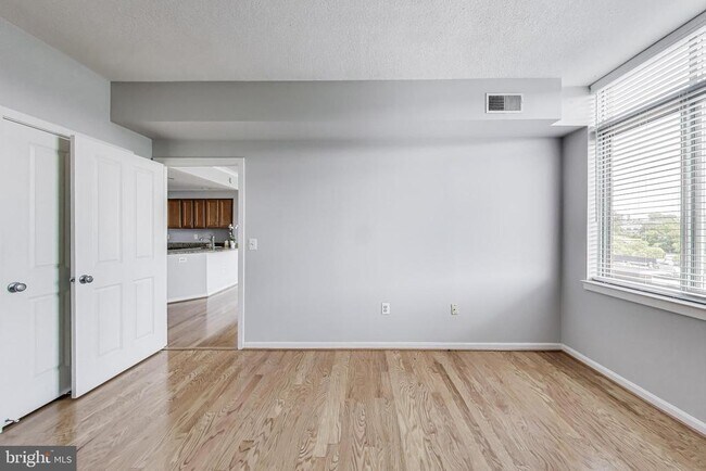 Building Photo - 4480 Market Commons Dr