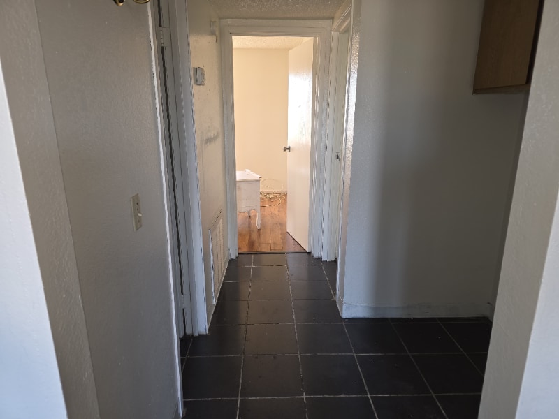 Building Photo - 2512 N Carroll St