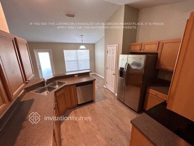 Building Photo - 25516 Tevesine Ct