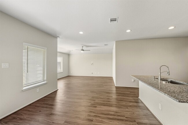 Building Photo - 20342 Green Mountain Dr