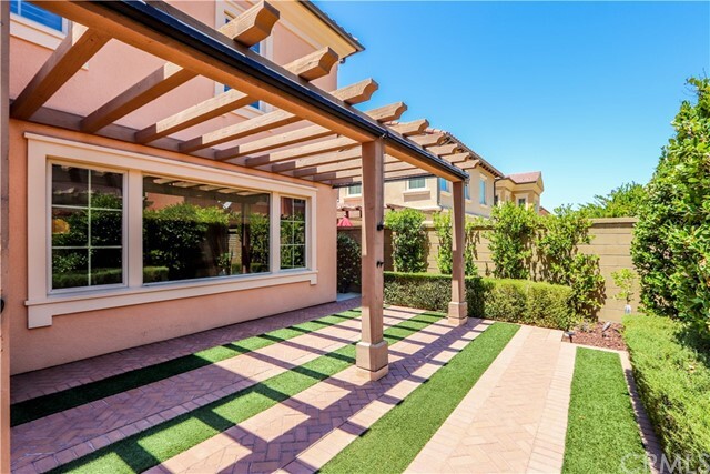Building Photo - 47 Umbria