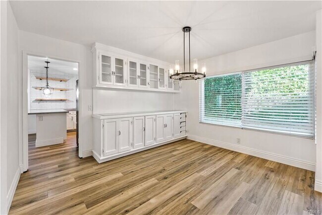 Building Photo - 25572 La Mirada St