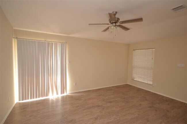 Building Photo - 1322 Manley Way