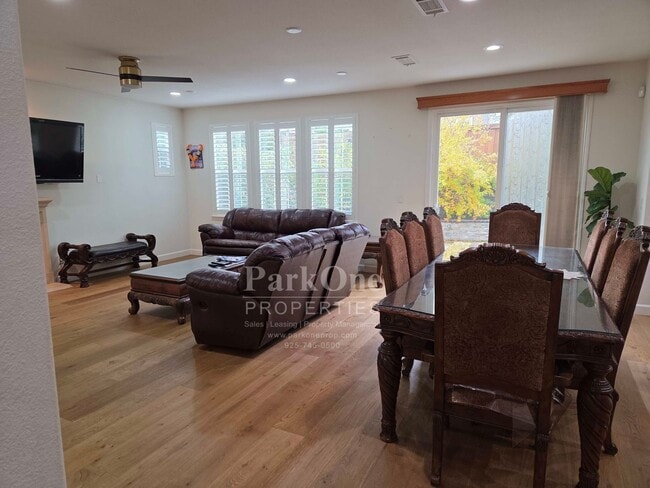 Building Photo - Beautiful 4 Bed 2.5 Bath Cul-de-Sac Home in San Ramon