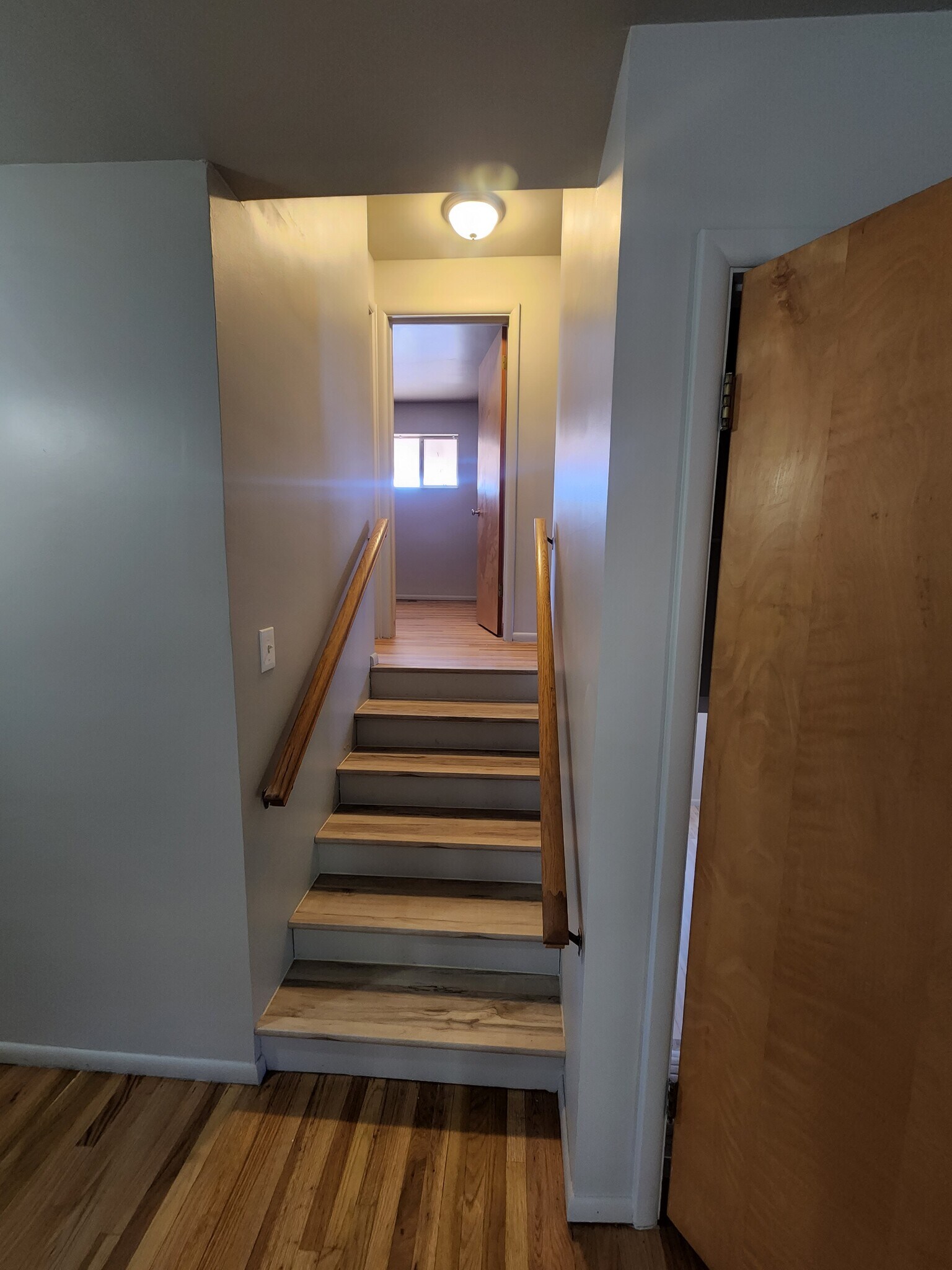 Building Photo - 805 E 1050 N