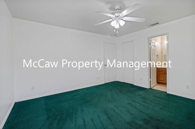 Building Photo - 509 W Cedar St