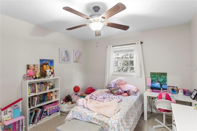 Building Photo - 4215 W Bay Vista Ave