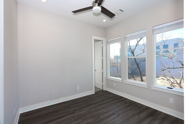 3rd Floor Bedroom - 3107 Saint Charles St