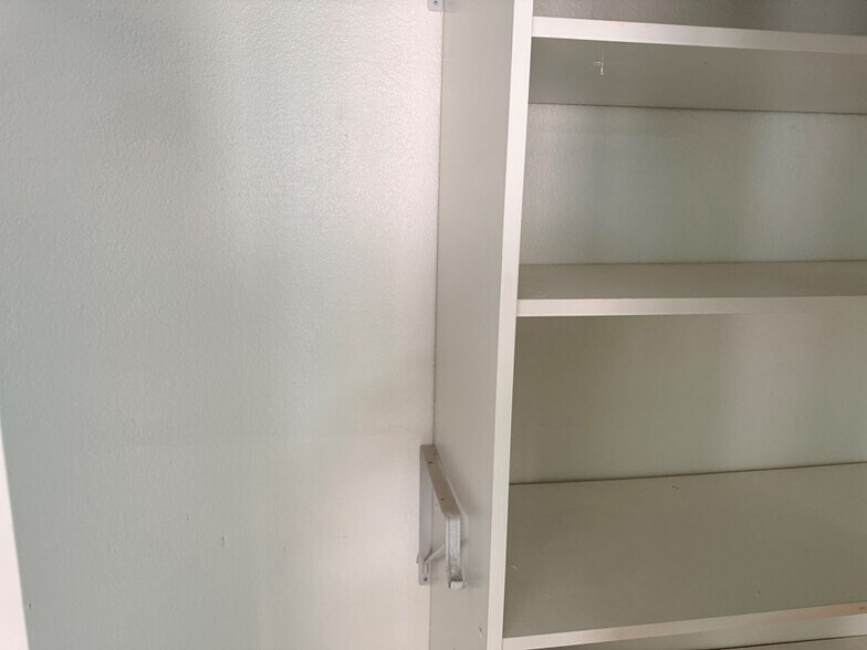 Building Photo - 2501 Redbud Ave