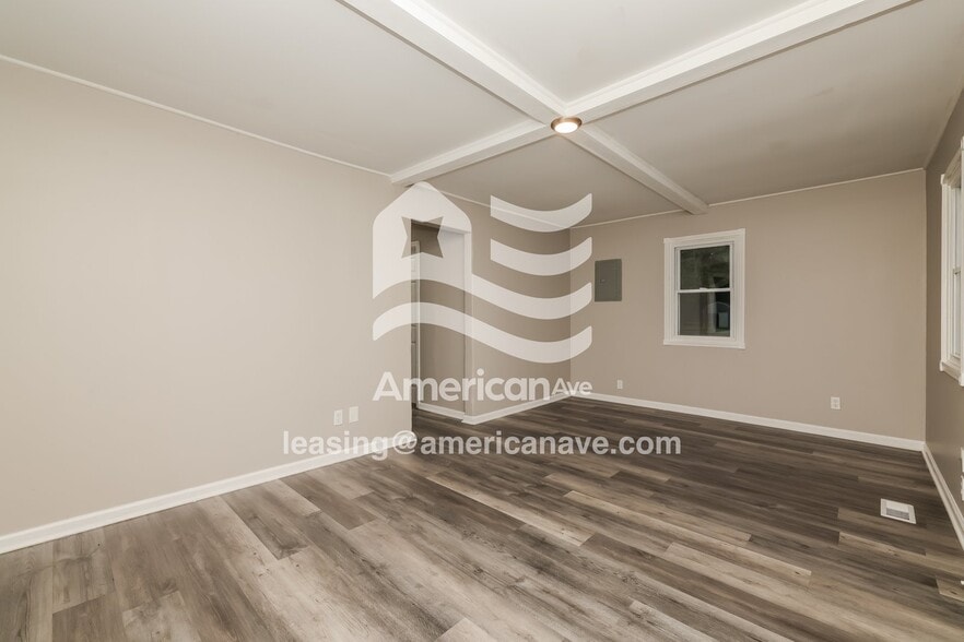 Building Photo - 4509 W Venetian Way