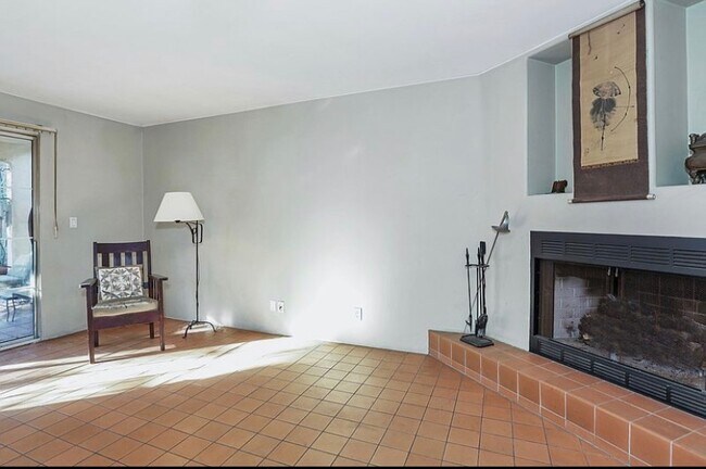 Building Photo - 2449 Corralitas Dr