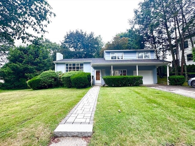 Building Photo - 11 Tirrell Crescent