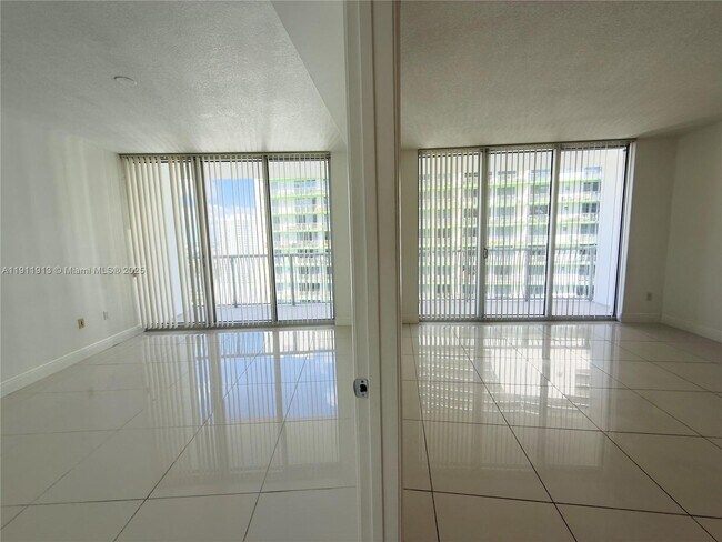 Building Photo - 1750 N Bayshore Dr