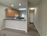 Building Photo - 33156 N Village Loop