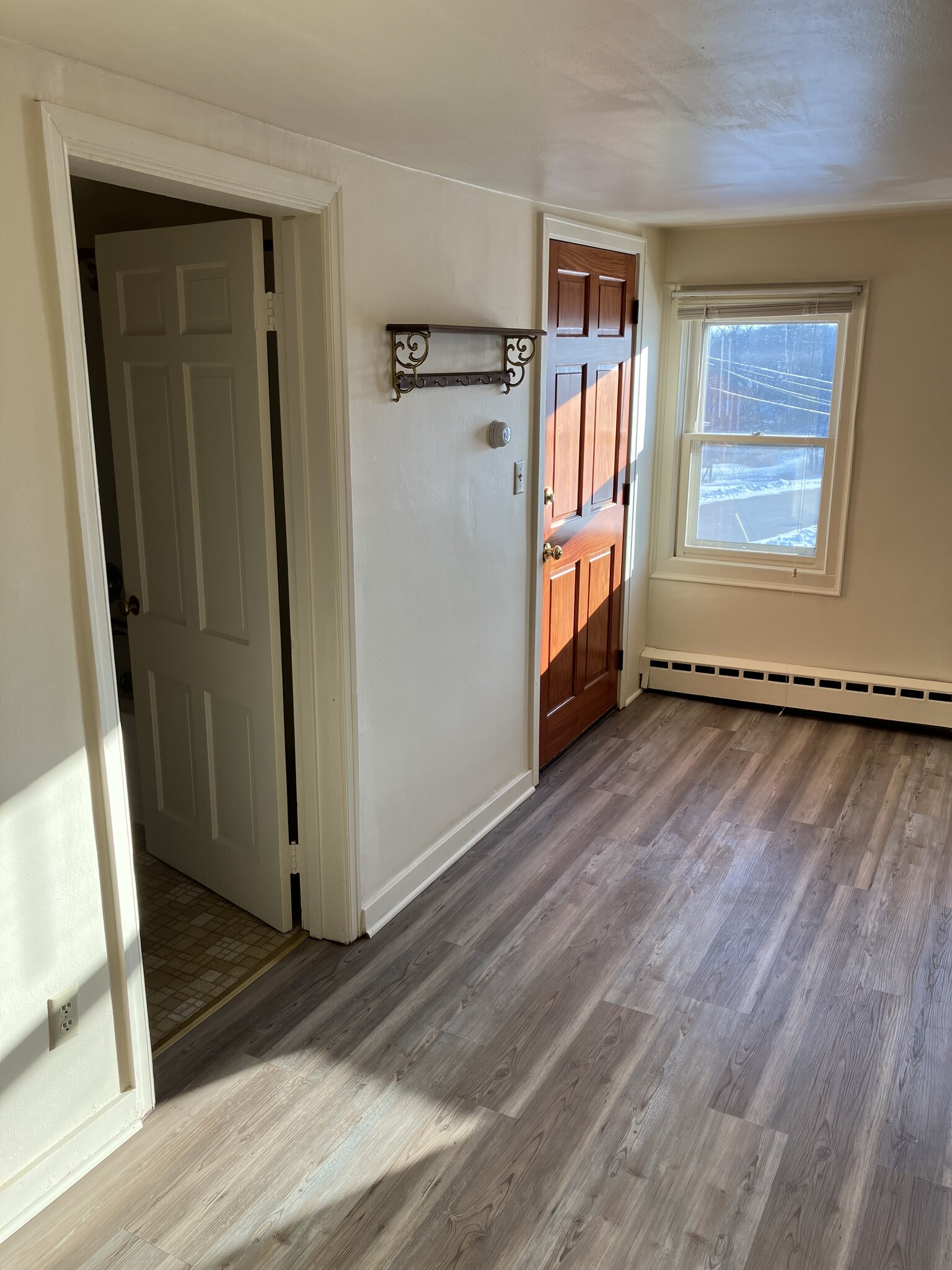 LR to Apt door - W4160 Main Rd