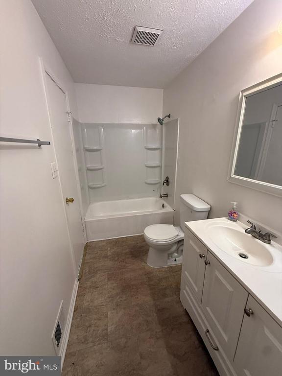 Building Photo - 12051 Hallandale Terrace